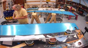 TC: Page 10-7 Step 7. Match drill #40 the right skin and the F-1047C, D & E Stiffeners.