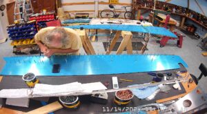 TC: Page 10-7 Step 7. Match drill #40 the right skin and the F-1047C, D & E Stiffeners.