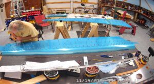 TC: Page 10-7 Step 7. Match drill #40 the right skin and the F-1047C, D & E Stiffeners.