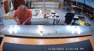 Final assembly of the 750 SD elevator to the horizontal stabilizer