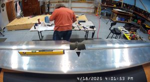 Final assembly of the 750 SD elevator to the horizontal stabilizer
