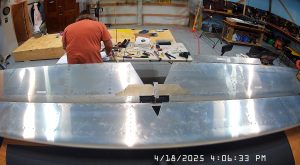 Final assembly of the 750 SD elevator to the horizontal stabilizer