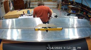 Final assembly of the 750 SD elevator to the horizontal stabilizer