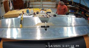 Final assembly of the 750 SD elevator to the horizontal stabilizer