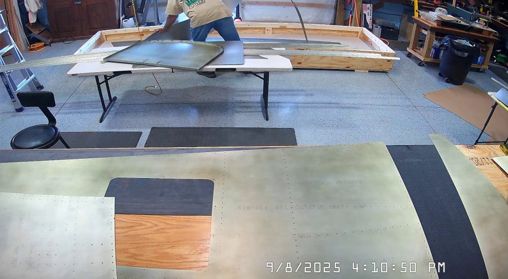 Complete priming the 750 SD fuselage skins