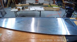 Riveting the diagonal and the vertical angles to the right side fuse;age skin SD75F1-3 and LS75F1-4A