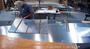 SD75-FR-06 Assembling the baggage back