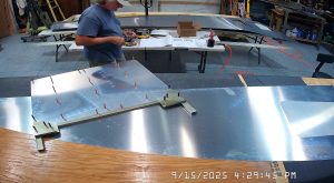 SD75-FR-06 Assembling the baggage back
