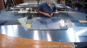 SD75-FR-06 Assembling the baggage back