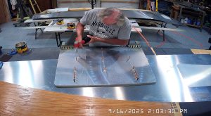 SD75-FR-06 Assembling the baggage back
