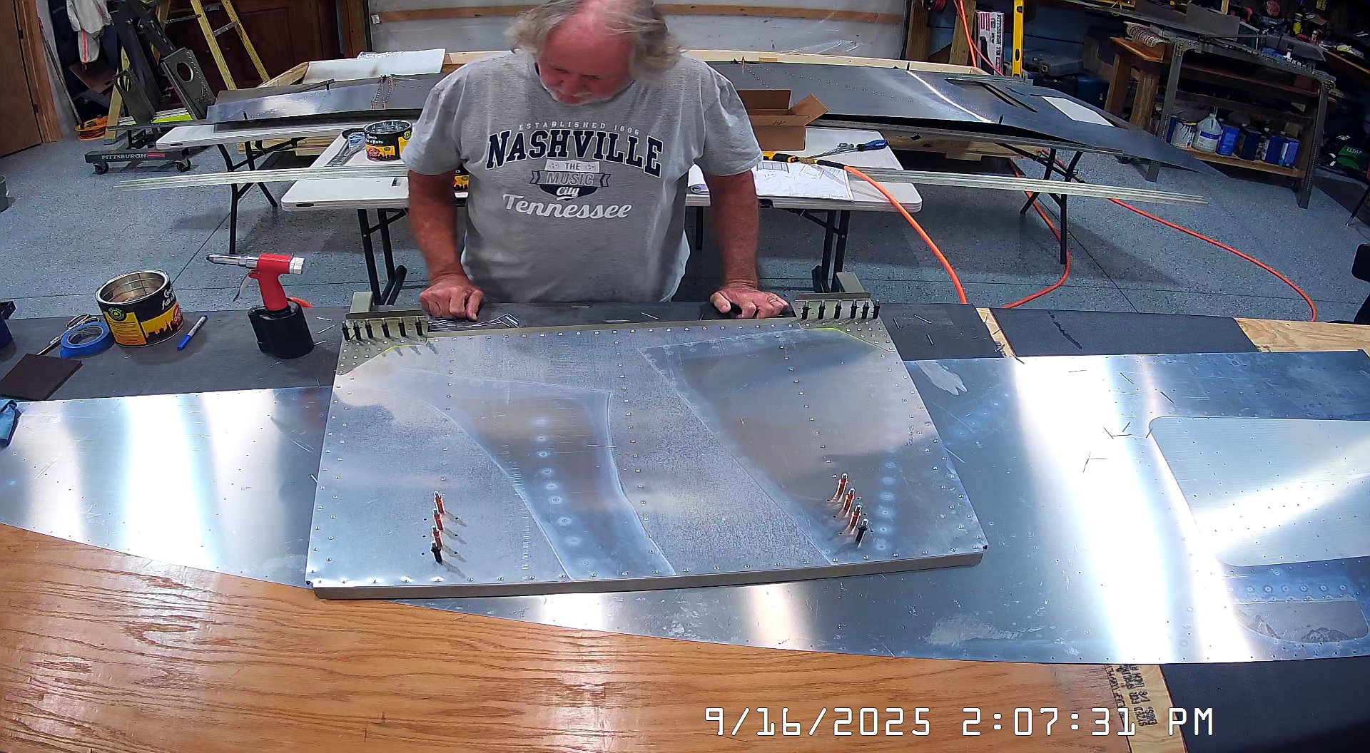 SD75-FR-06 Assembling the baggage back