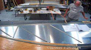 Assmbling the 750 SD fuselage top skin SD75-FR-06