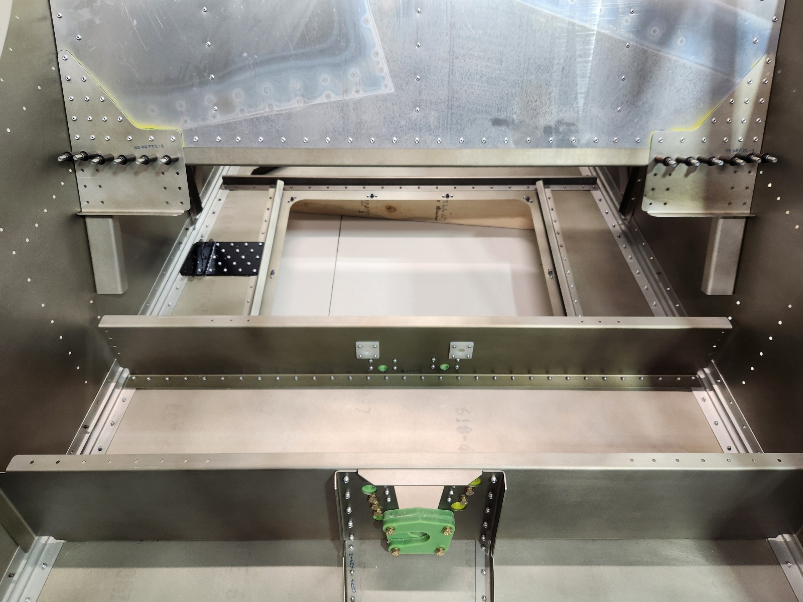 Building the Zenith 750 SD fuselage FR-04 jump seat channels and linear actuator mount