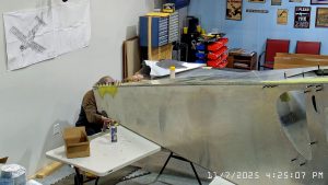 Installing the rudder hinges on the 750 SD rear fuselage