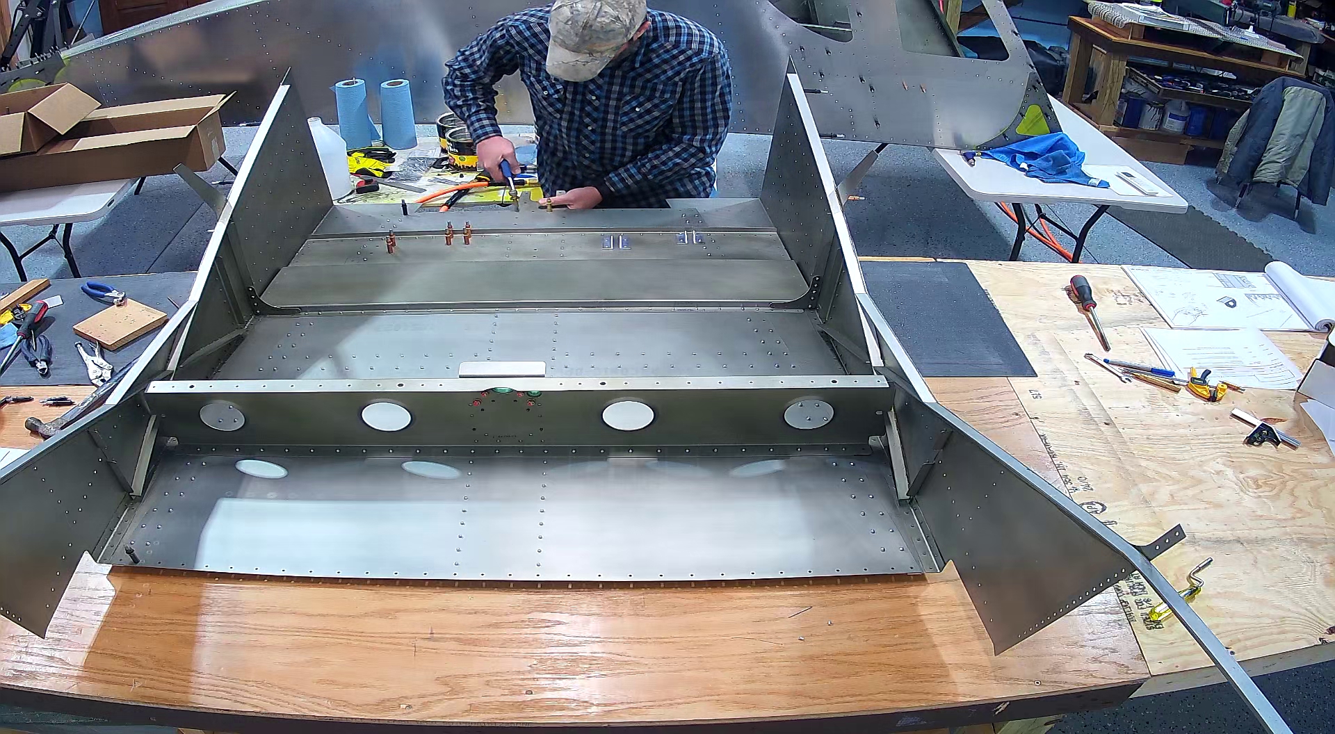 SD75-FF-08 RIveting Rudder Lateral Brackets & Bolting Lower Bearing Support